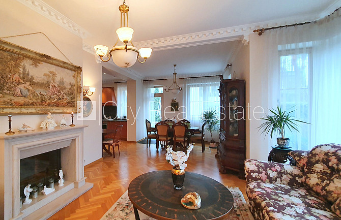 Privātmāja, labiekārtots apzaļumots pagalms, garāža vienai automašīnai, divas terases, Jūrmala - foto 2