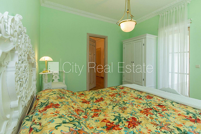 Privātmāja, labiekārtots apzaļumots pagalms, garāža vienai automašīnai, divas terases, Jūrmala - foto 11