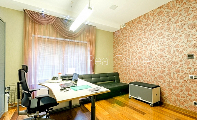 Частный дом, благоустроенная озеленённая территория 1527 м2, въездные ворота Юрмала - изображение 9