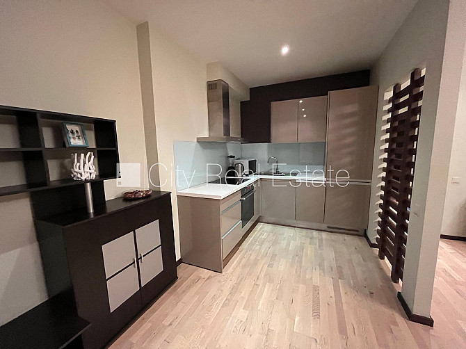 Jaunceltne, zaļā teritorija, iežogota teritorija, bezmaksas stāvvieta pagalmā, apzaļumota Jūrmala - foto 3