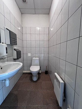 Территория обнесена забором, закрытая территория, места для нескольких машин, Рига - изображение 7