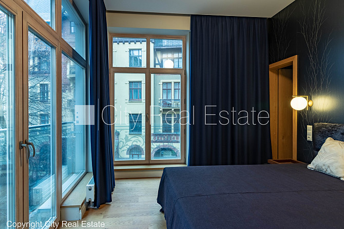 Jaunceltne, pagalma ēka, slēgts pagalms, ir lifts, divi balkoni, logi vērsti uz pagalma pusi, Rīga - foto 7