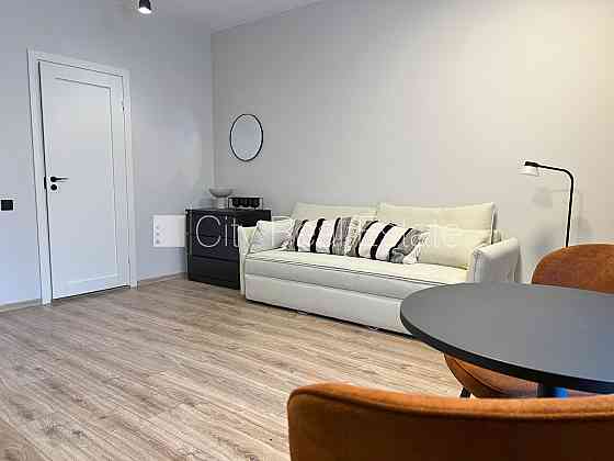 Центральное отопление, полная отделка , покрашенные стены, паркетный пол, Рига