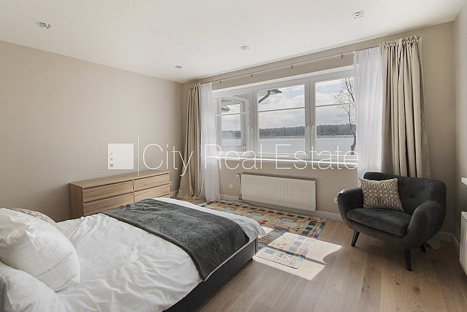 Jaunceltne, labiekārtots apzaļumots pagalms, ieeja no pagalma, pagalmā bērnu spēļu laukums, Rīga - foto 8