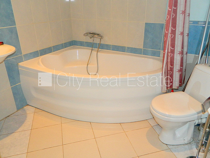 Эта квартира сдается в аренду посуточно (краткосрочная аренда), стоимость аренды Рига - изображение 16