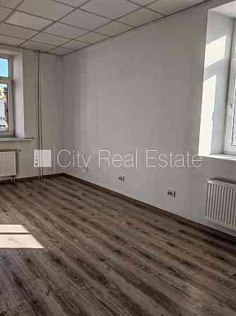 Эта квартира сдается в аренду посуточно (краткосрочная аренда), стоимость аренды Rīga