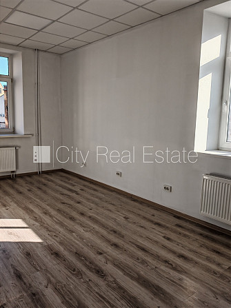 Šo dzīvokli izīrē pa diennaktīm (īstermiņa īre), īres cena sludinājumā norādīta par Rīga - foto 4