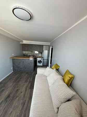 Земля в собственности, фасадный дом, реновированный дом, закрытый двор, лифт, Rīga