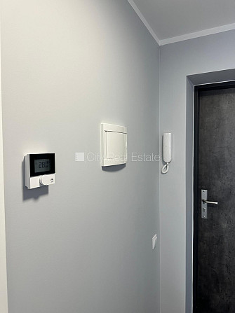 Zeme īpašumā, fasādes māja, renovēta māja, slēgts pagalms, ir lifts, kāpņu telpa pēc Rīga - foto 12