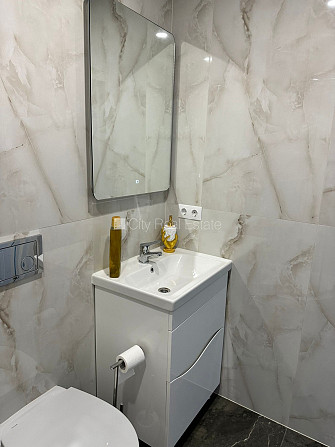 Zeme īpašumā, fasādes māja, renovēta māja, slēgts pagalms, ir lifts, kāpņu telpa pēc Rīga - foto 9