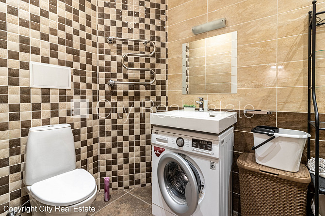 Новостройка, фасадный дом, благоустроенный озеленённый двор, территория Рига - изображение 10