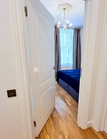 Fasādes māja, renovēta māja, labiekārtota apzaļumota teritorija, iespēja nomāt Rīga - foto 5