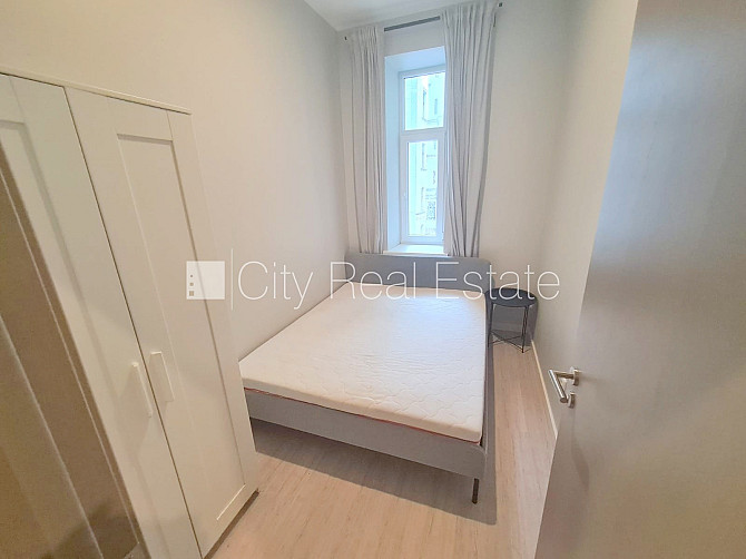 Здание во дворе, реновированный дом, закрытый двор, вход со двора, лестничная Рига - изображение 1