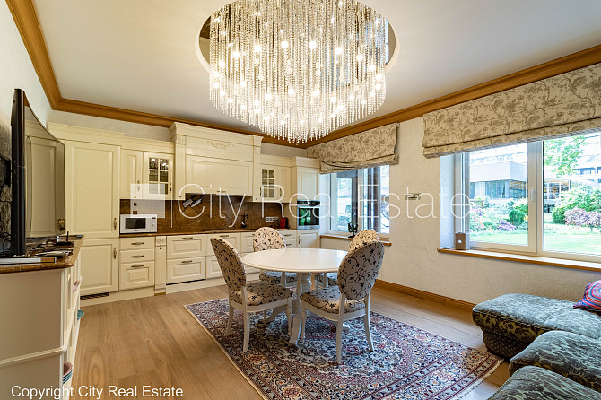 Новостройка, благоустроенная озеленённая территория, въездные ворота оснащены Юрмала - изображение 5