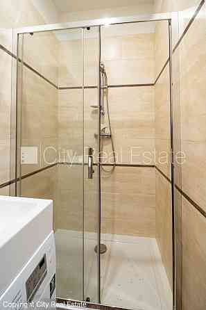 Здание во дворе, закрытый двор, вход со двора, лестничная клетка после Rīga