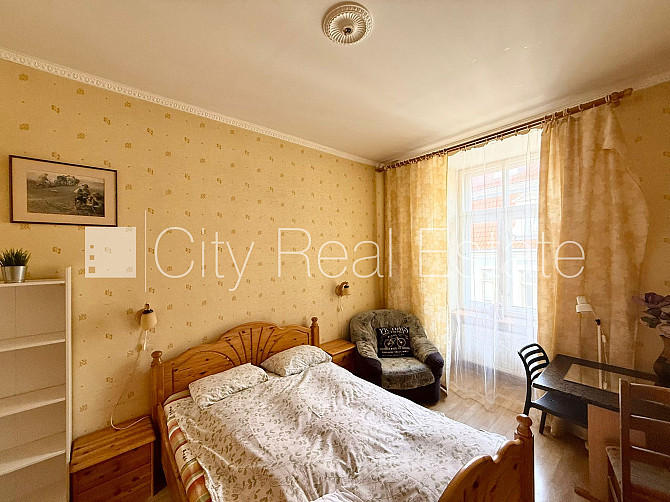 Фасадный дом, реновированный дом, вход с улицы, лестничная клетка после Рига - изображение 5