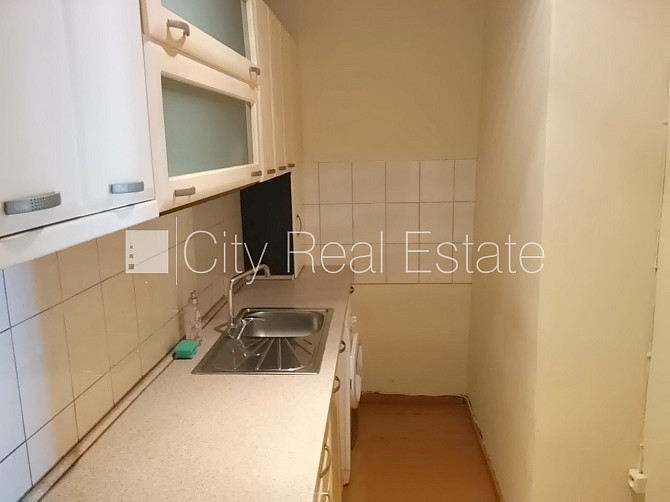 Zeme īpašumā, jaunceltne, monolīta betona sienas, zaļā teritorija, bruģēts piebraucamais Jūrmala - foto 7