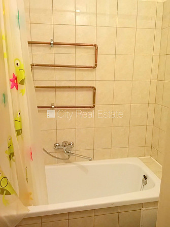 Фасадный дом, реновированный дом, благоустроенная озеленённая территория, Рига - изображение 10