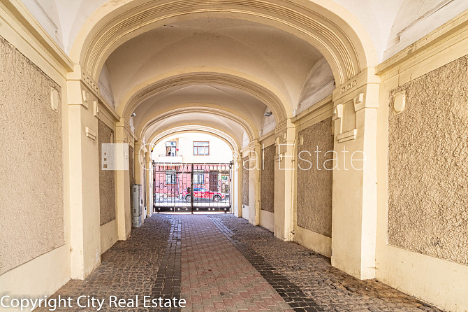 Фасадный дом, вход с улицы, количество спален 4 шт., изолированные комнаты 4 шт., Рига - изображение 16