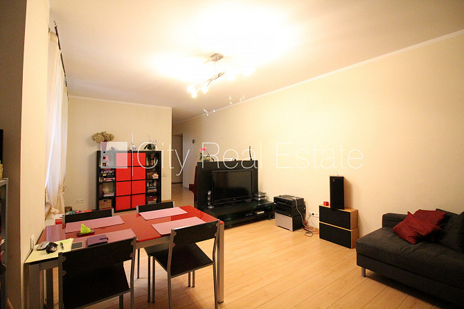 Реновированный дом, лифт, балкон, одна изолированная комната, студио, кухня Рига - изображение 10