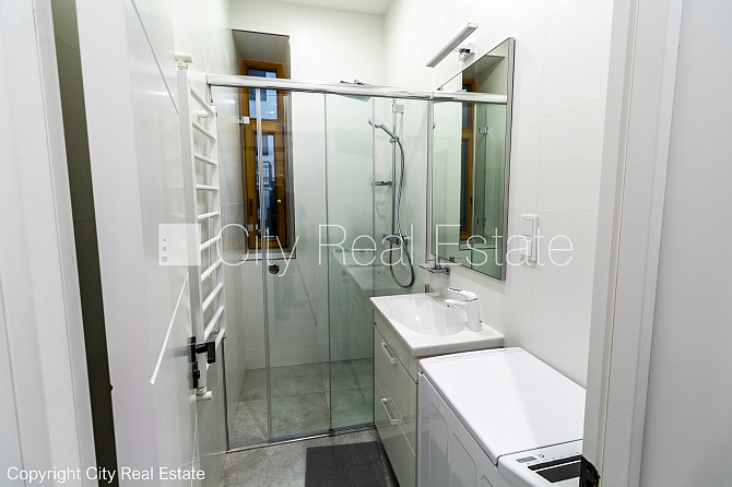 Дом во дворе, реновированный дом, благоустроенный озеленённый двор, закрытый Рига - изображение 18