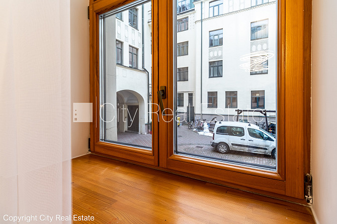 Дом во дворе, реновированный дом, благоустроенный озеленённый двор, закрытый Рига - изображение 15