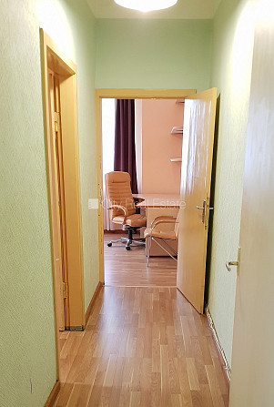 Дом во дворе, реновированный дом, закрытый двор, объект охраняет физическая Рига - изображение 7