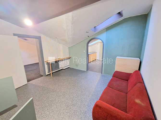 Fasādes māja, renovēta māja, iežogota teritorija, vieta automašīnai, ieeja no pagalma, Rīga - foto 6