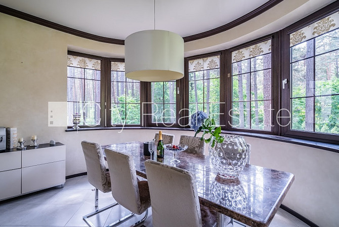 Privātmāja, labiekārtots apzaļumots pagalms, teritorijas iebrauktuves vārti aprīkoti ar Jūrmala - foto 7