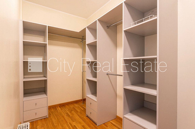 Новостройка, фасадный дом, благоустроенная озеленённая территория, закрытый Рига - изображение 15