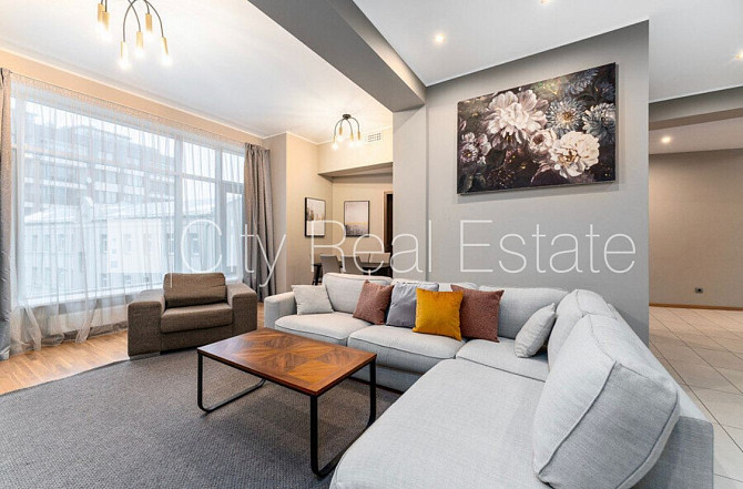 Новостройка, фасадный дом, благоустроенная озеленённая территория, закрытый Рига - изображение 1