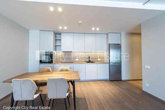 Реновированный дом, вход с улицы, апартаменты люкс, окна выходят во двор, студио, Рига