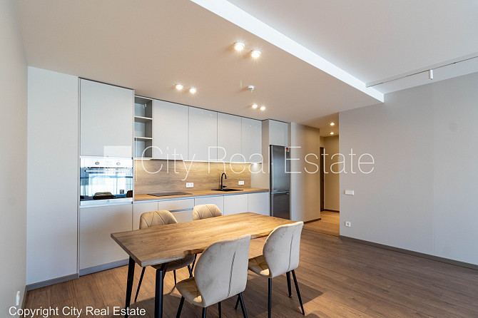 Renovēta māja, ieeja no ielas, luksuss apartamenti , logi vērsti uz pagalma pusi, studio tipa, Rīga - foto 6