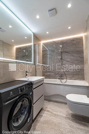 Renovēta māja, ieeja no ielas, luksuss apartamenti , logi vērsti uz pagalma pusi, studio tipa, Rīga - foto 14