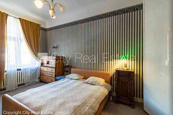 Реновированный дом, благоустроенная озеленённая территория, апартаменты люкс, Рига