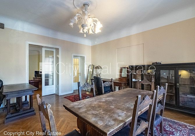 Реновированный дом, благоустроенная озеленённая территория, апартаменты люкс, Рига - изображение 12