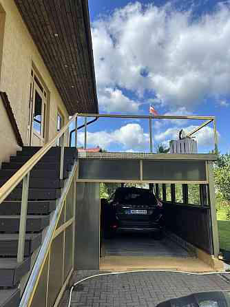 Земля в собственности, металическое покрытие крыши, стены из газобетонных Madona un novads