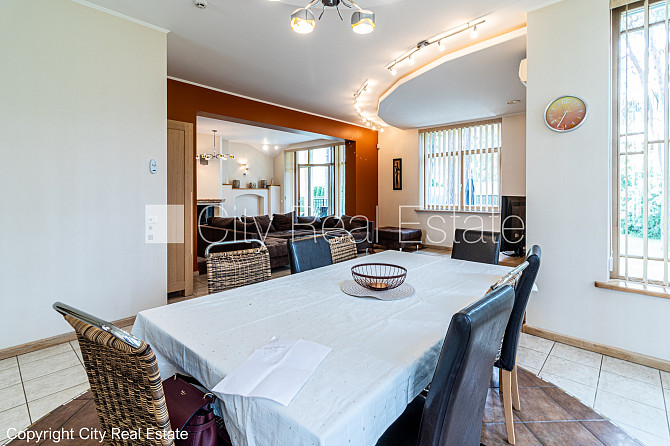 Labiekārtota apzaļumota teritorija, slēgta teritorija, garāža vienai automašīnai, divi Jūrmala - foto 10