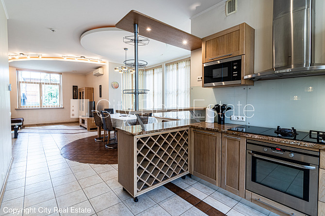 Labiekārtota apzaļumota teritorija, slēgta teritorija, garāža vienai automašīnai, divi Jūrmala - foto 14