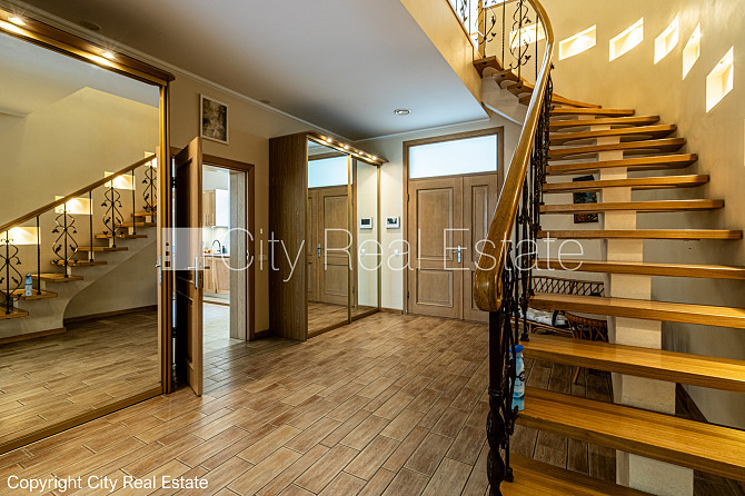 Labiekārtota apzaļumota teritorija, slēgta teritorija, garāža vienai automašīnai, divi Jūrmala - foto 18