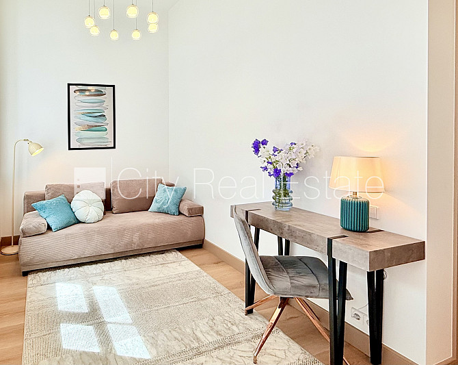 Здание во дворе, бесплатная стоянка во дворе, окна выходят во двор, одна Рига - изображение 3