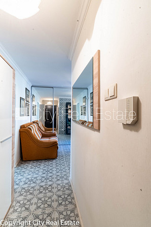 Здание во дворе, бесплатная стоянка во дворе, окна выходят во двор, одна Рига - изображение 17