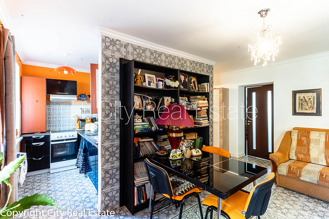 Здание во дворе, бесплатная стоянка во дворе, окна выходят во двор, одна Рига - изображение 12