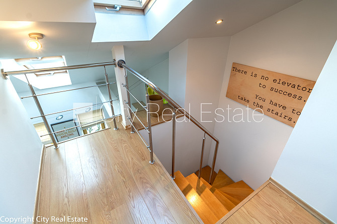 Мансарда, французский балкон, двухэтажный, центральное отопление, деревянные Рига - изображение 12