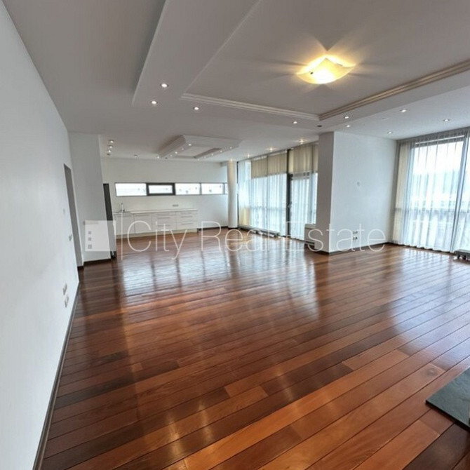 Новостройка, фасадный дом, благоустроенный озеленённый двор, закрытая Рига - изображение 11