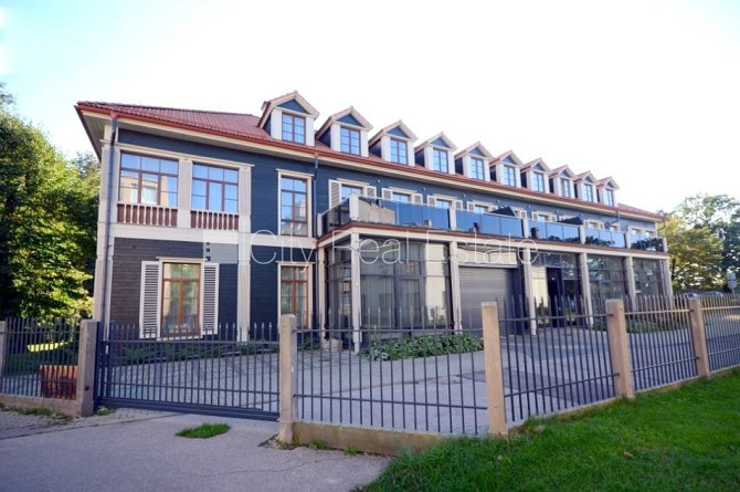 Jaunceltne, fasādes māja, zaļā teritorija, labiekārtota apzaļumota teritorija, pazemes Jūrmala - foto 1