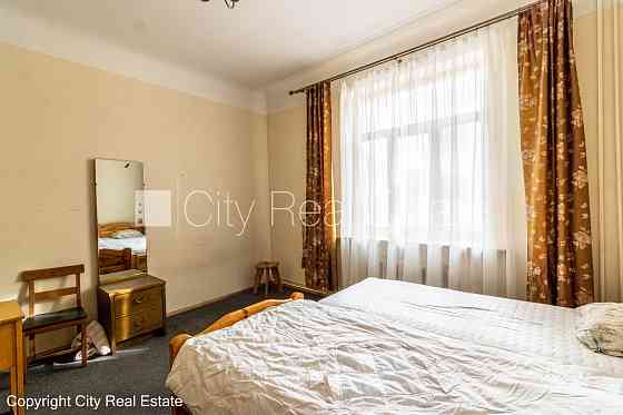 Новостройка, фасадный дом, зеленая территория, благоустроенный озеленённый двор, Jūrmala