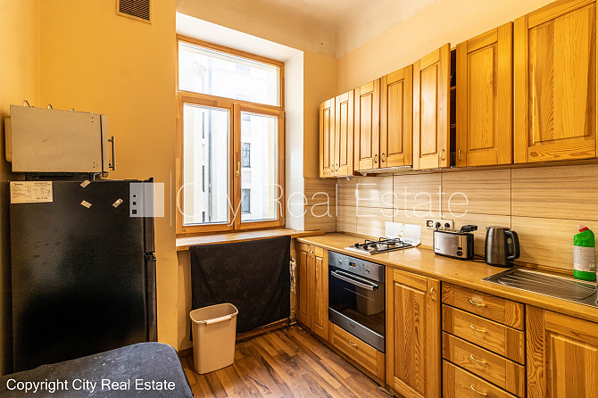 Jaunceltne, fasādes māja, zaļā teritorija, pazemes autostāvvieta, ieeja no ielas, apzaļumota Jūrmala - foto 11