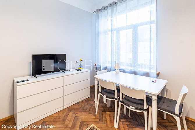 Pagalma māja, renovēta māja, guļamistabu skaits 2 gab., istabas izolētas 2 gab., viena istaba Rīga - foto 2