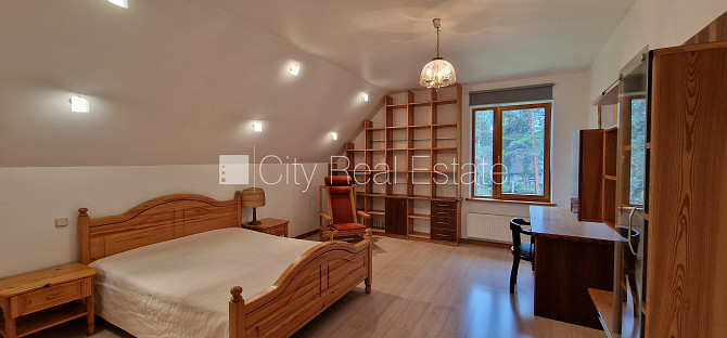 Fasādes māja, renovēta māja, ieeja no ielas, ir lifts, istabas izolētas 2 gab., studio tipa, Rīga - foto 18